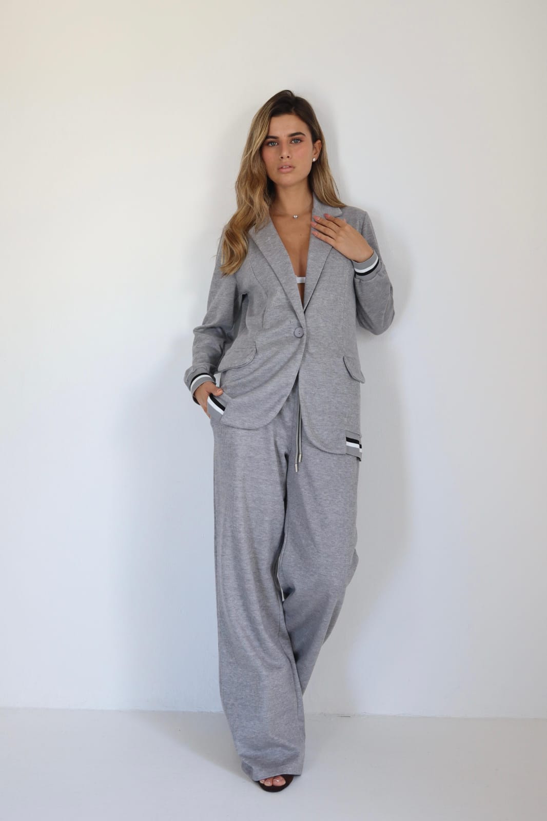 WhatsApp Image 2025-12-13 at 20.26.48 (1)