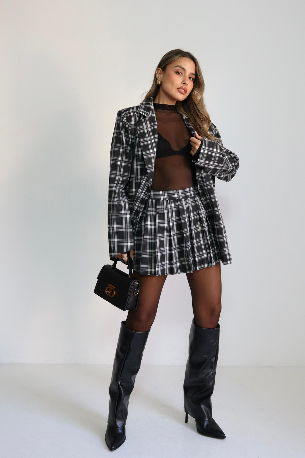 WhatsApp Image 2025-12-31 at 23.02.55 (4)