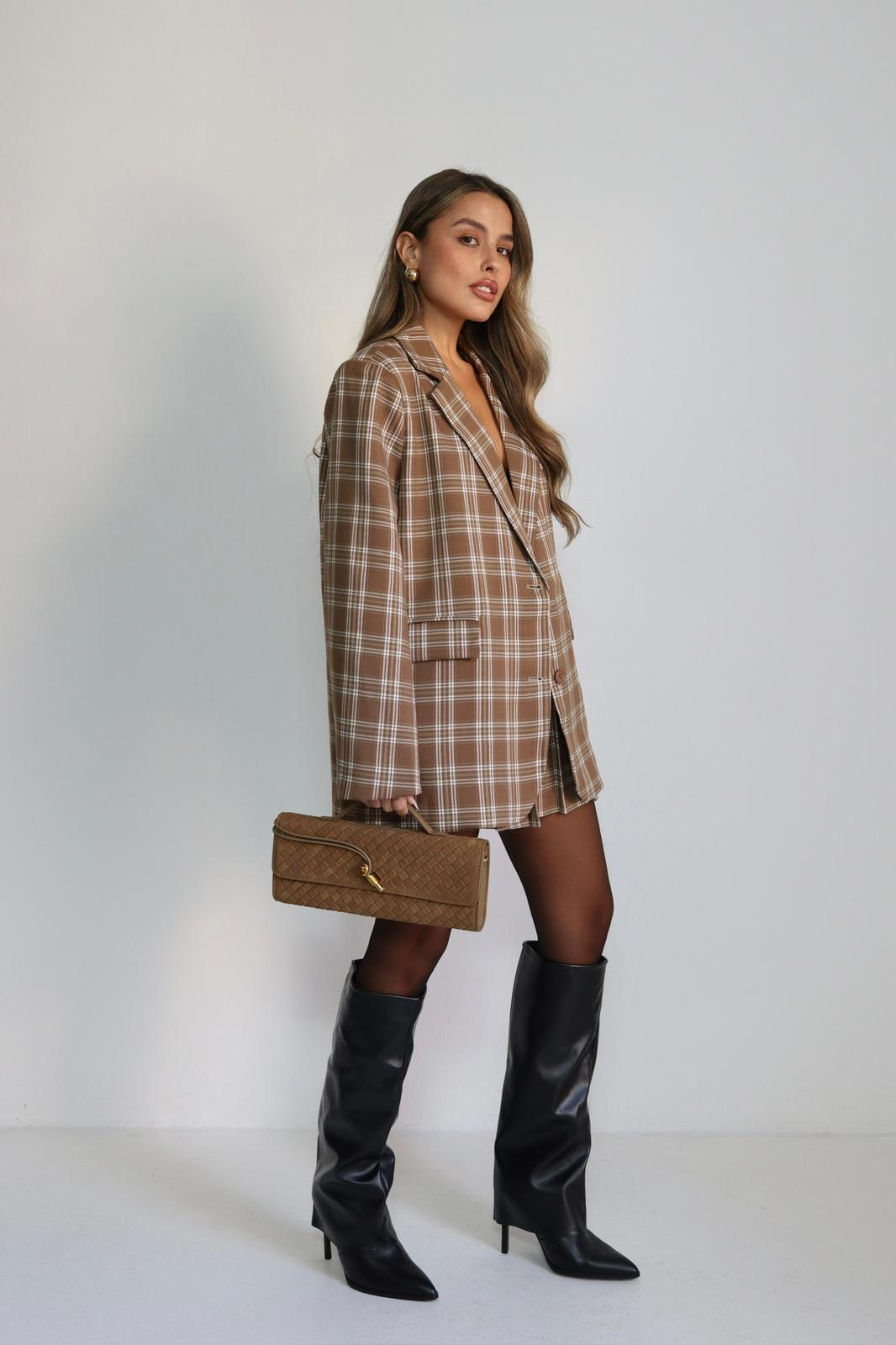 WhatsApp Image 2025-12-31 at 23.02.57 (1)