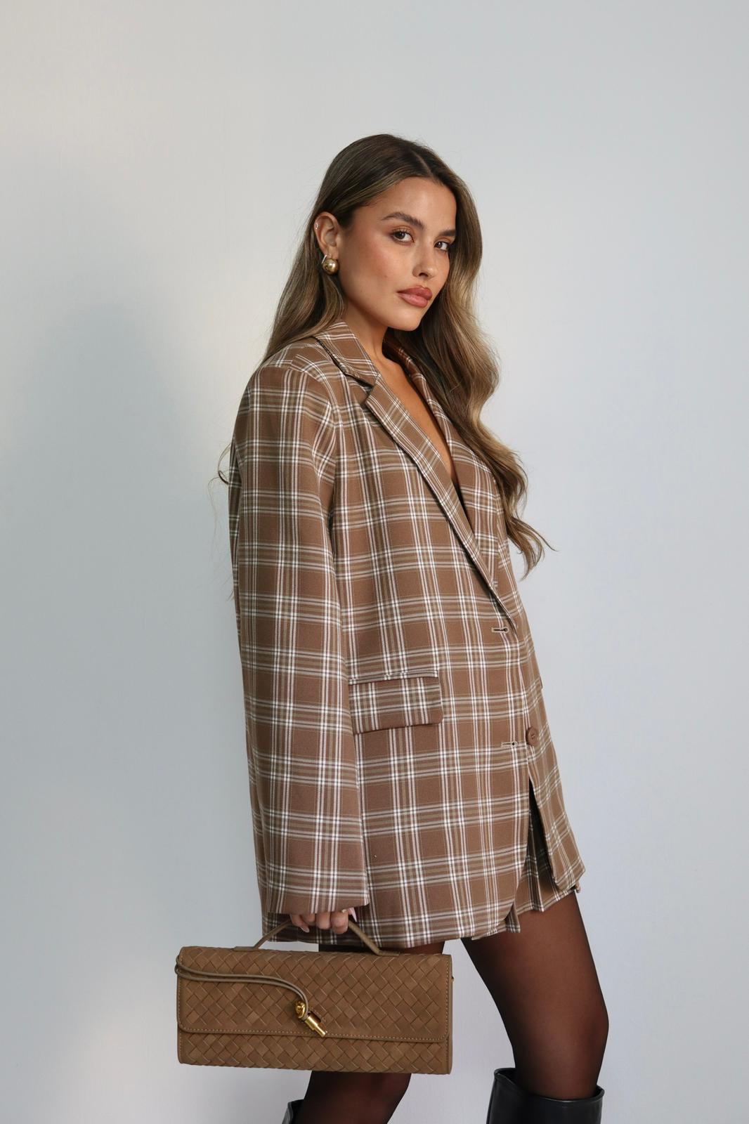 WhatsApp Image 2025-12-31 at 23.02.57 (2)